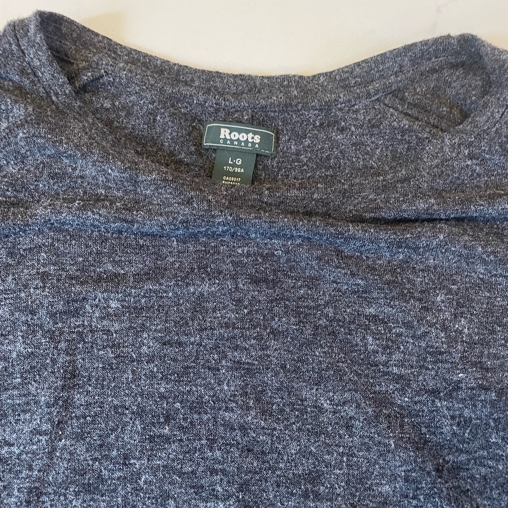 Long sleeved Roots Top